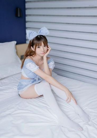 水蜜桃免费视频看爱如潮水_BD英语高清在线