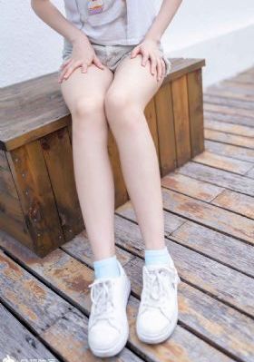 女人脱下内裤让男人捅_1080电影免费在线