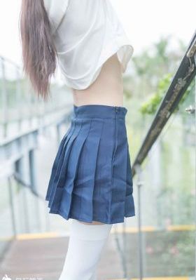 少妇被c黄在线网站蜜桃_高清国产国语三级