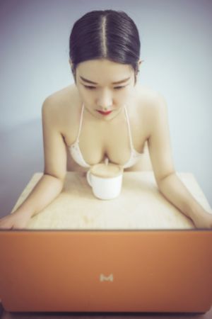 亚洲成亚洲成网_720免费全集观看
