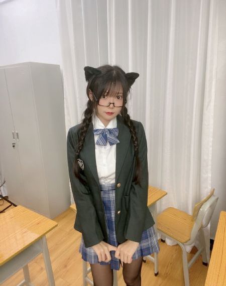 美女视频网_BD英语全集在线观看