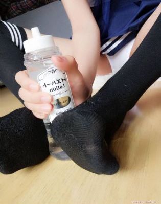 美女把尿口扒开让男人爽视频_BD高清免费观看