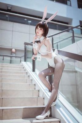 精品盗摄女厕后拍AVQQCOM_DVD动漫免费观看